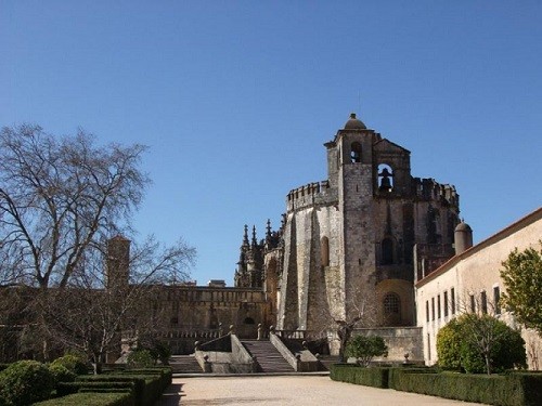 A LÍNGUA PORTUGUESA NO MUNDO