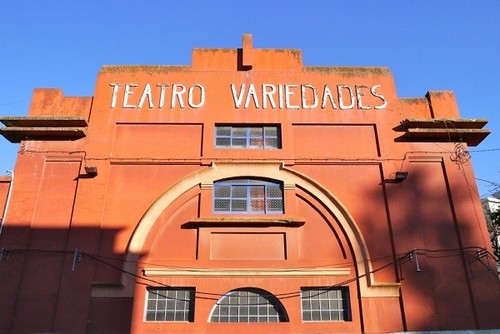 A TRADIÇÃO SETECENTISTA DO TEATRO VARIEDADES