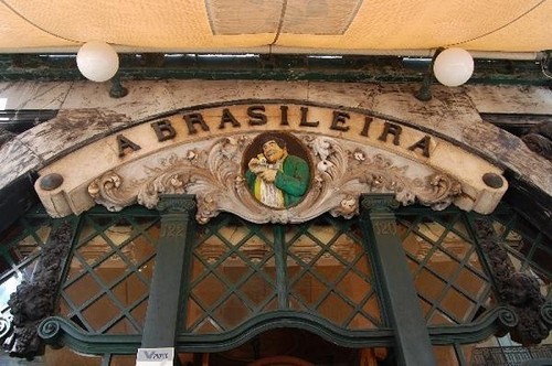 DIÁLOGO NA “BRASILEIRA”…