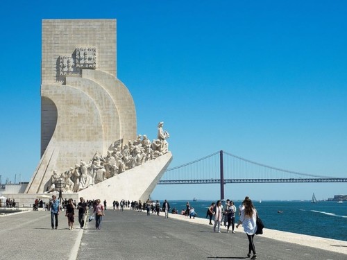 A LÍNGUA PORTUGUESA NO MUNDO