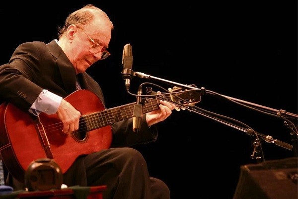 JOÃO GILBERTO