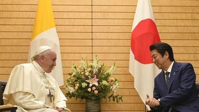 FRANCISCO NO JAPÃO:  É  “IMORAL” O USO E A POSSE DE ARMAS NUCLEARES