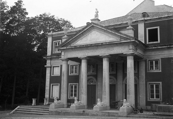 O CENTENÁRIO DO TEATRO DAS LARANJEIRAS