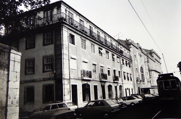 NA RUA DA PIDE?