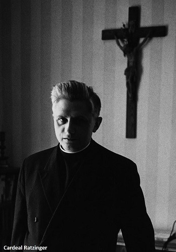 BENTO XVI. UMA VIDA (1)