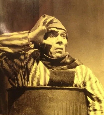 O TEATRO DO ABSURDO EM PORTUGAL