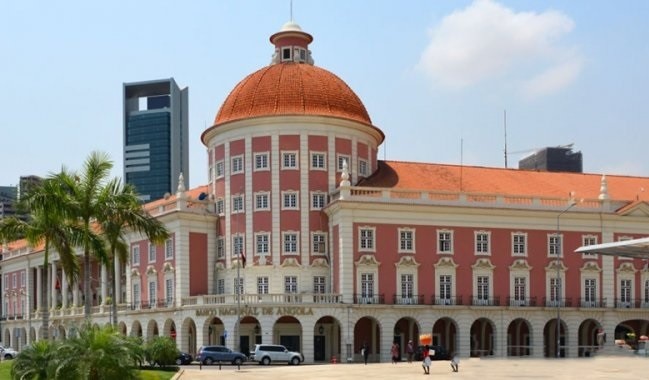 A LÍNGUA PORTUGUESA NO MUNDO