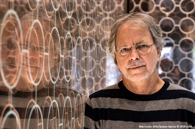 Mia Couto premiado em Guadalajara