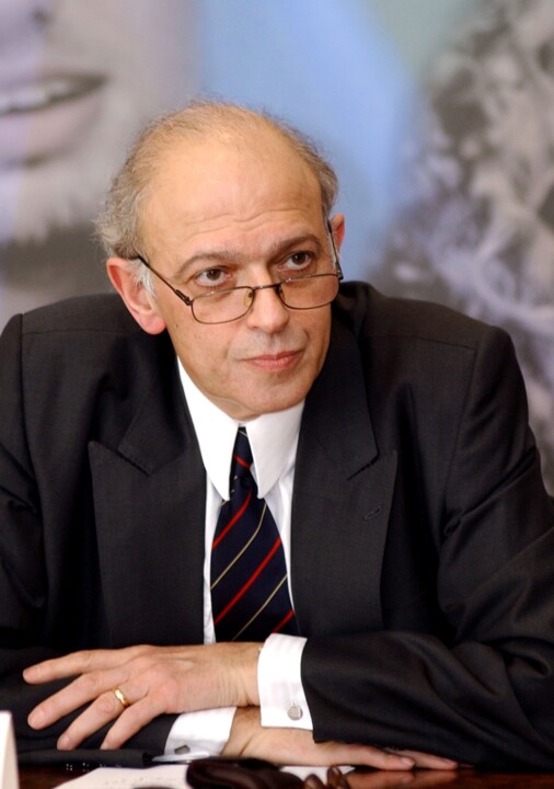 O EXEMPLO DE ERNÂNI R. LOPES